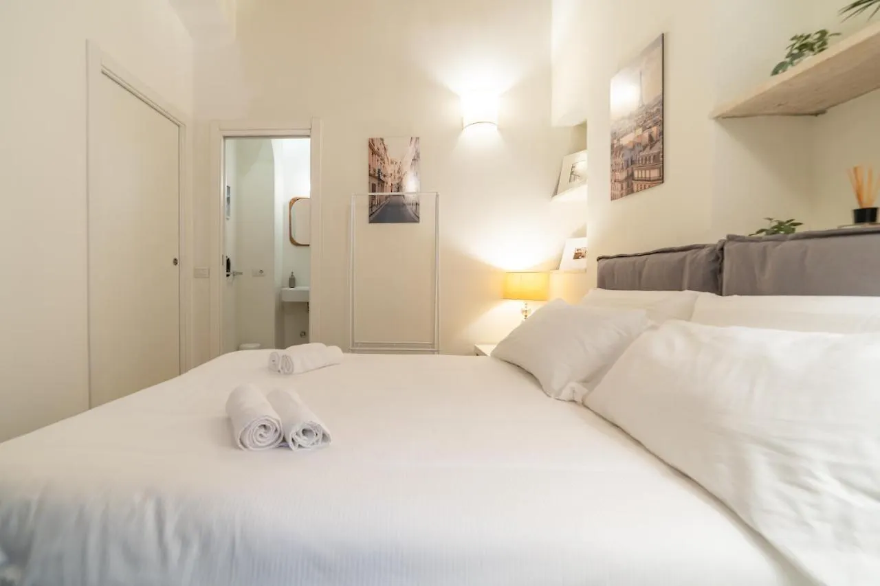 Cozy And Modern Apartment Brera Milan